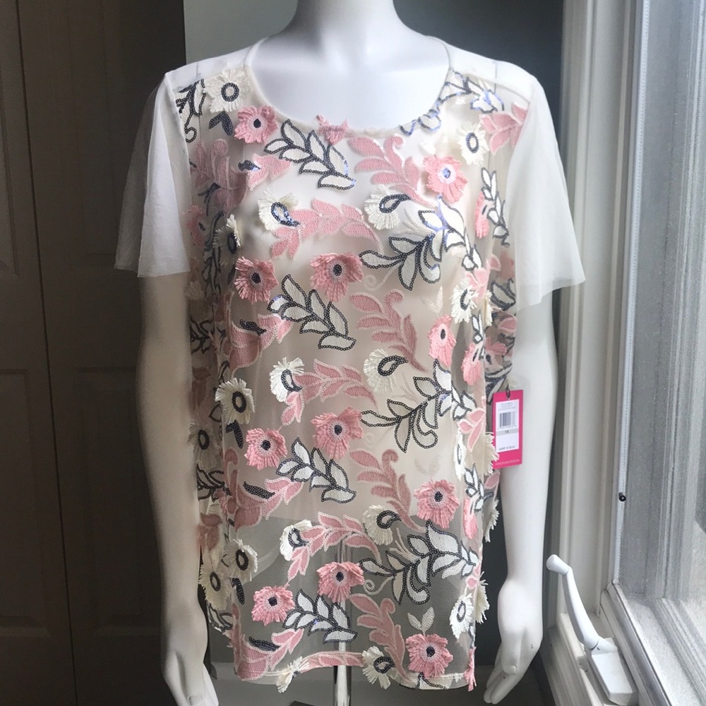Vince Camuto Short Sleeve Embellished Floral Lace Mesh Sheer Top 1X in Zen Bloom